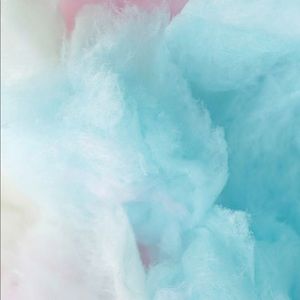 Meet your Posher, Daniela